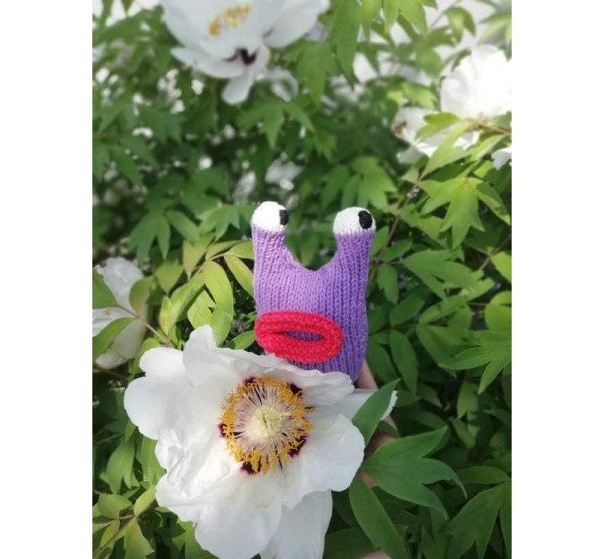 Stuffed slug with lips