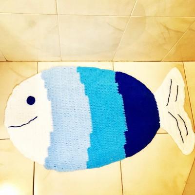 Crochet blue fish rug