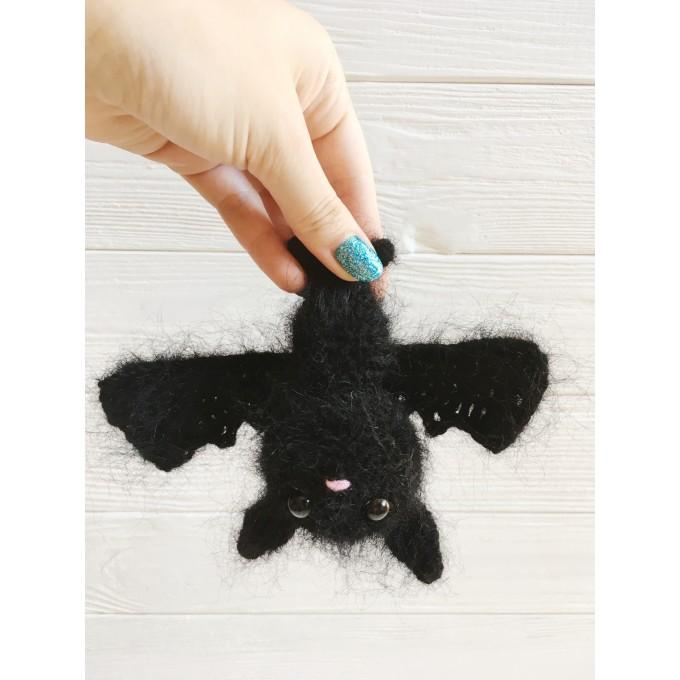 Amigurumi fluffy bat