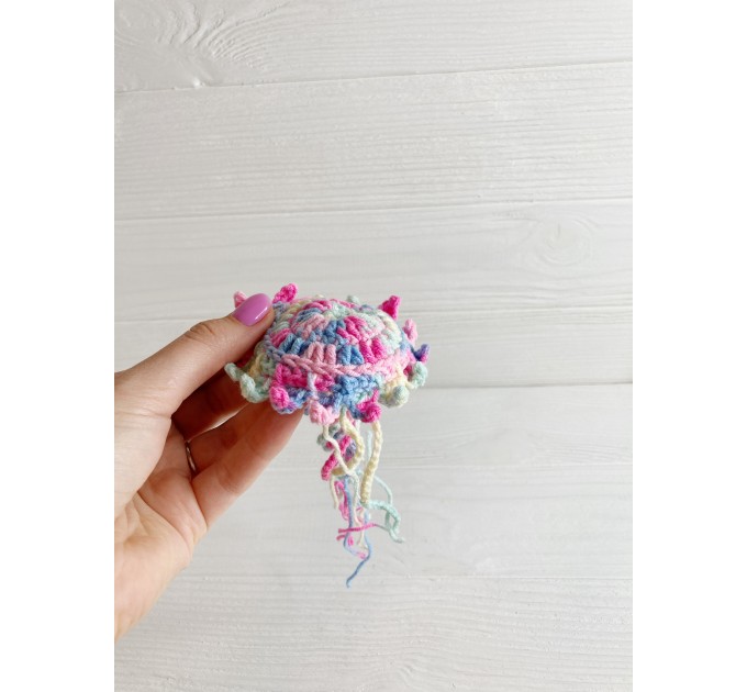 Stuffed jelly fish