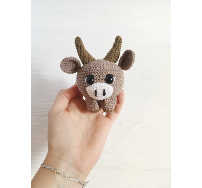 Amigurumi bull 