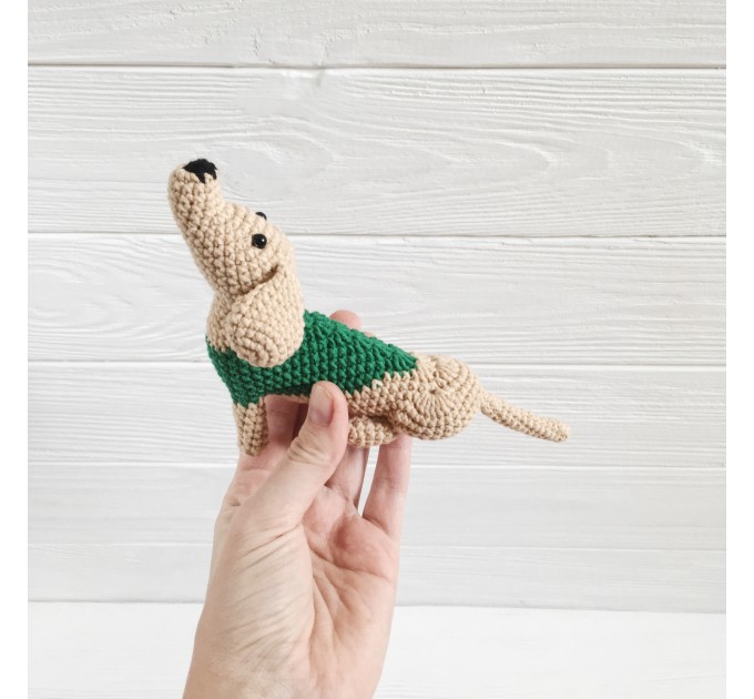 Amigurumi hunting dog