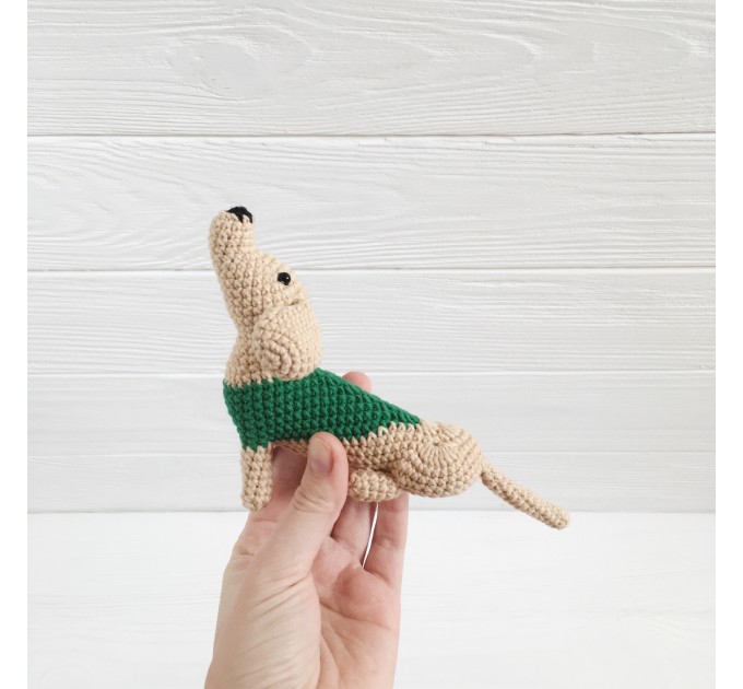 Amigurumi hunting dog