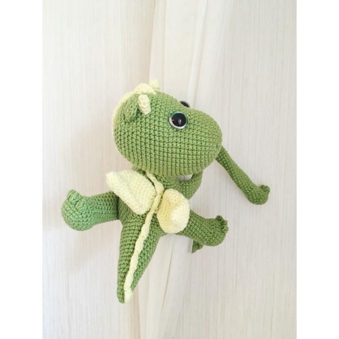 crochet dragon tieback