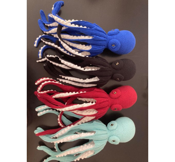 Big stuffed octopus mint