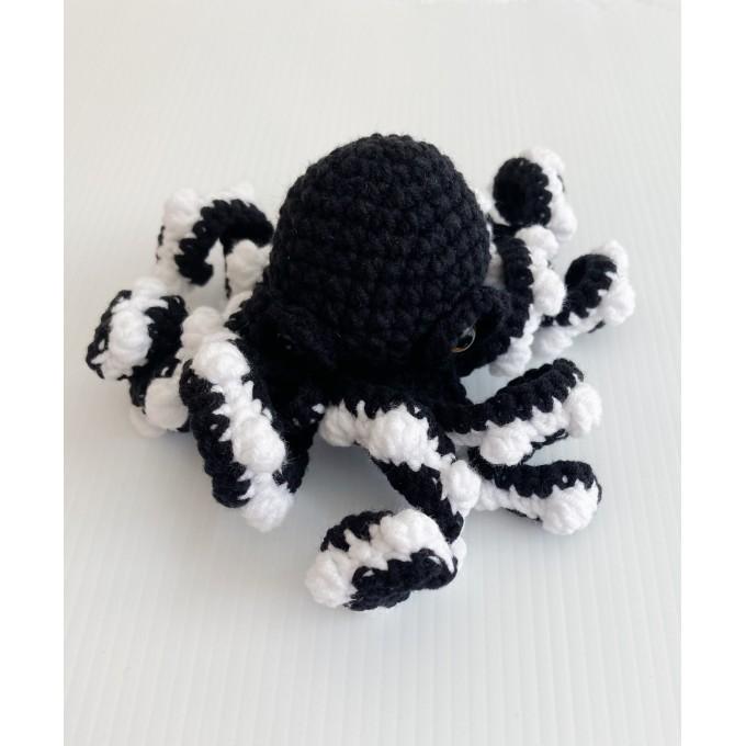 small plush octopus black