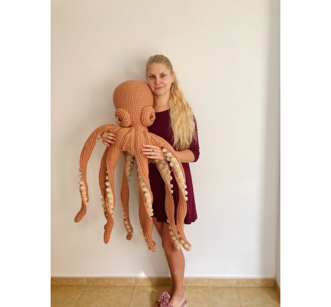 Giant stuffed octopus cream