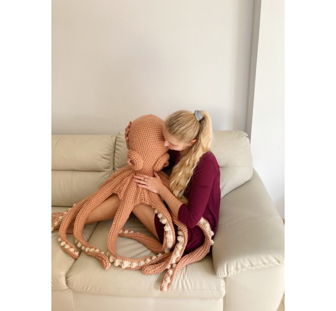 Giant stuffed octopus cream