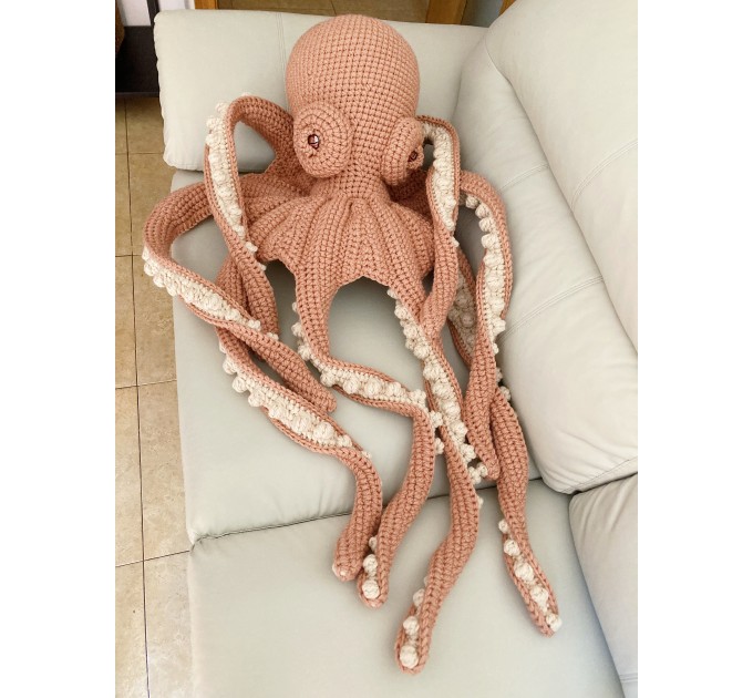 Giant stuffed octopus cream