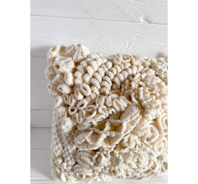 Coral reef pillow milk