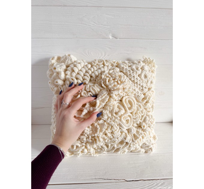 Coral reef pillow milk