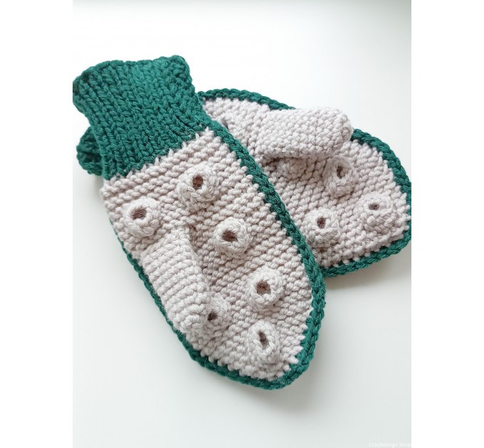 Octopus gloves
