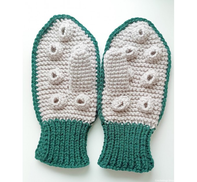 Octopus gloves