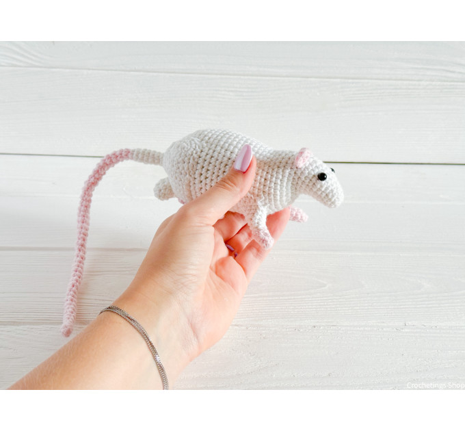 Plush rat with nuts