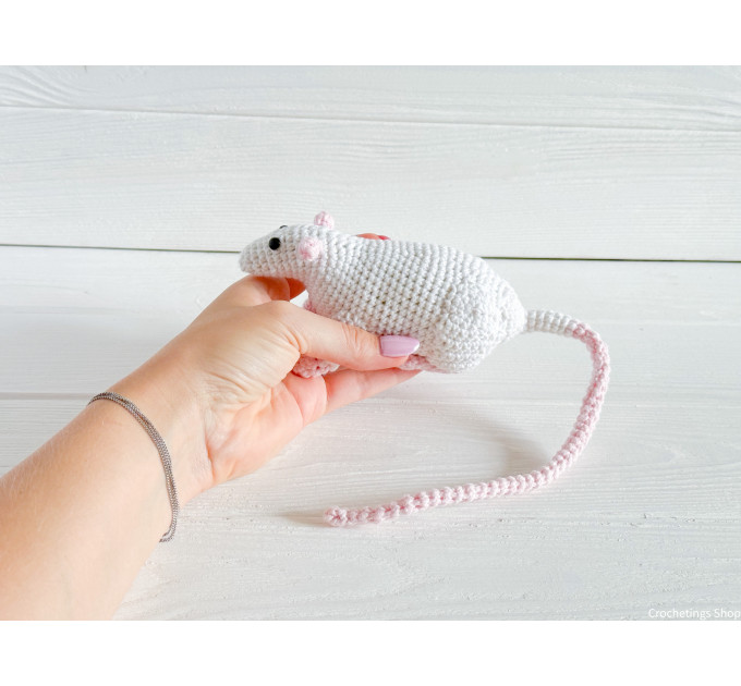 Plush rat with nuts