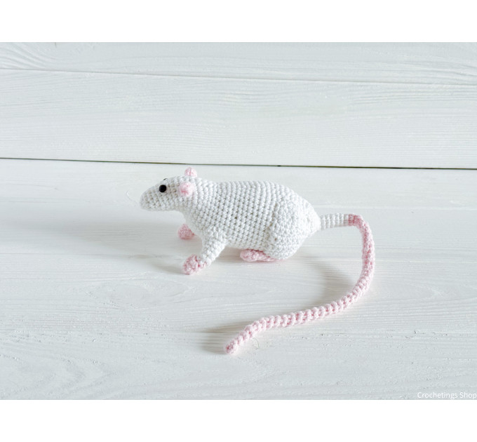 Plush rat with nuts