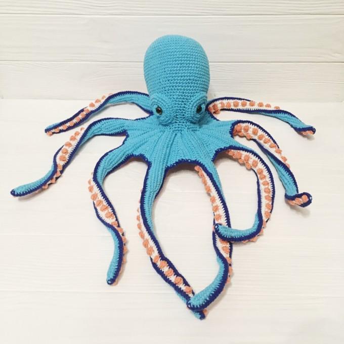 big octopus light blue