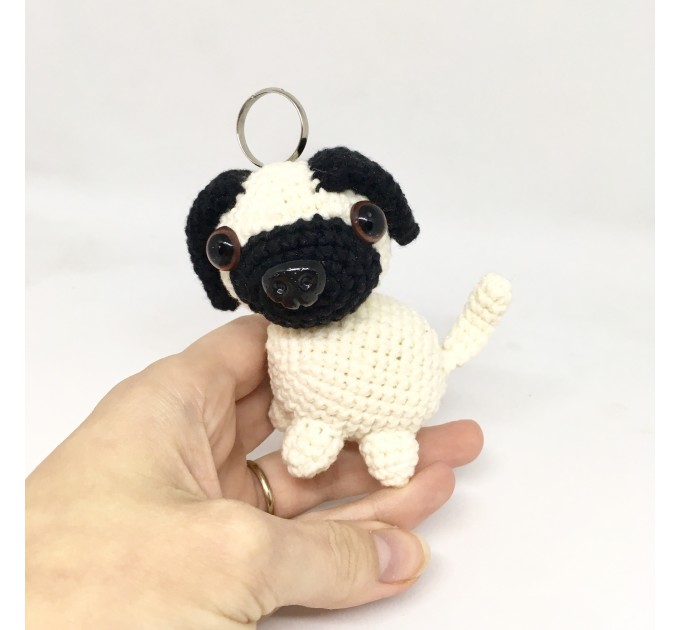 Pug dog keychain 