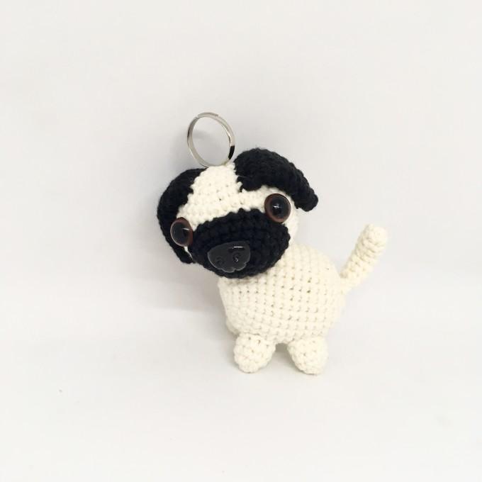 Amigurumi pug dog keychain 