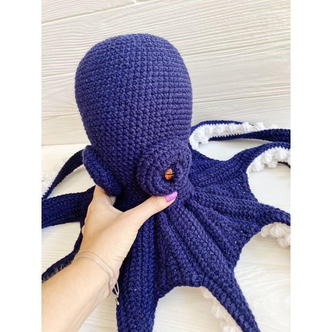 dark blue octopus head