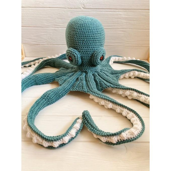 Amigurumi teal octopus
