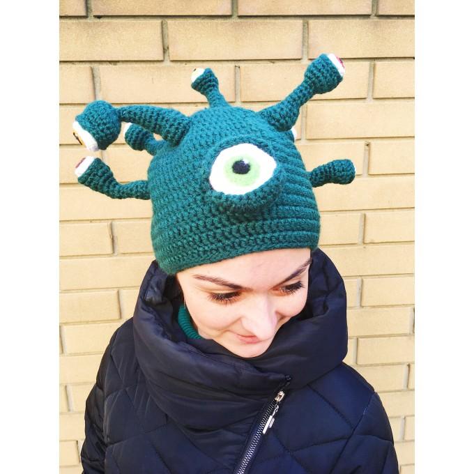 hat with many eyes