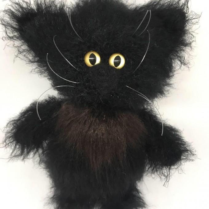 Amigurumi black fluffy fat cat