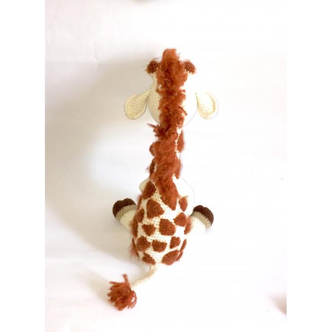 amigurumi giraffe toy